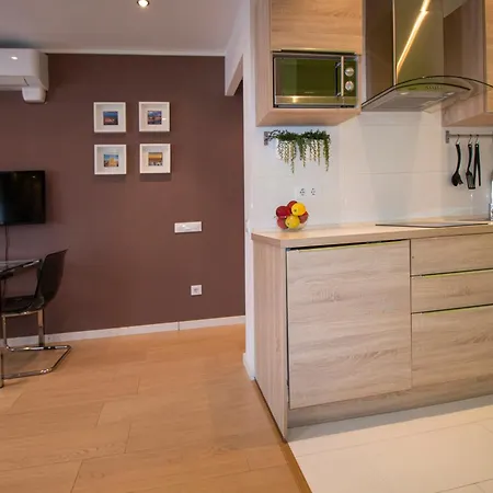 Bismarck Apartment